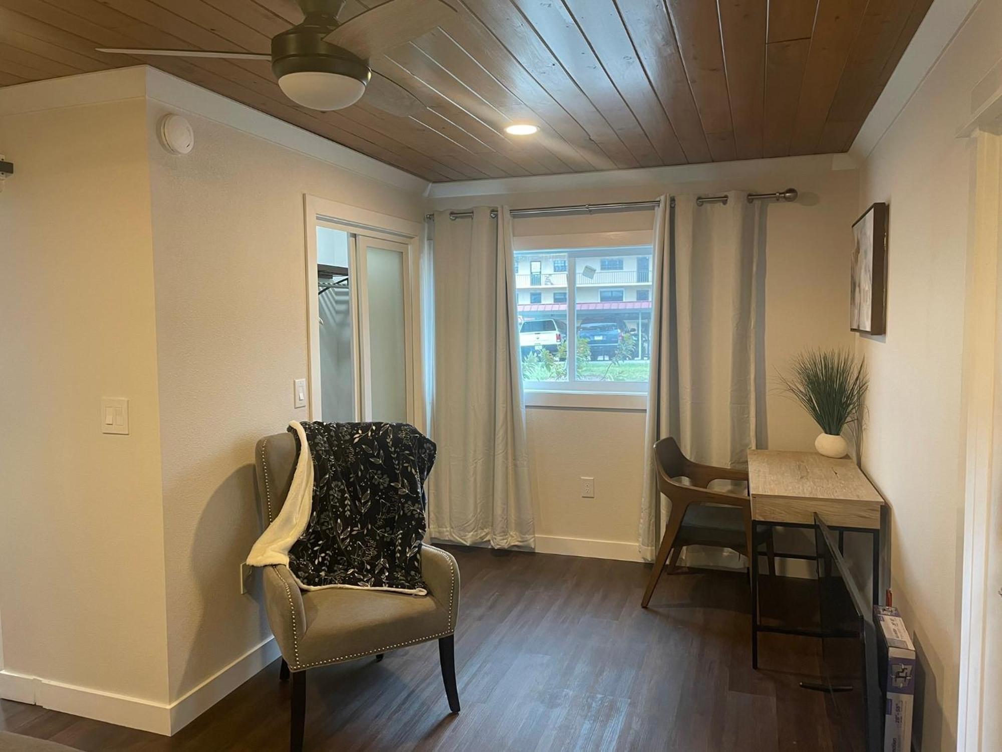 Shares Courtyard Luxury Apt - New! Rockledge Eksteriør billede