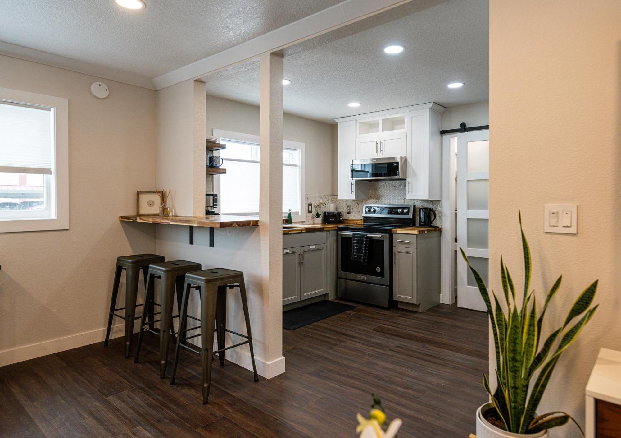 Shares Courtyard Luxury Apt - New! Rockledge Eksteriør billede